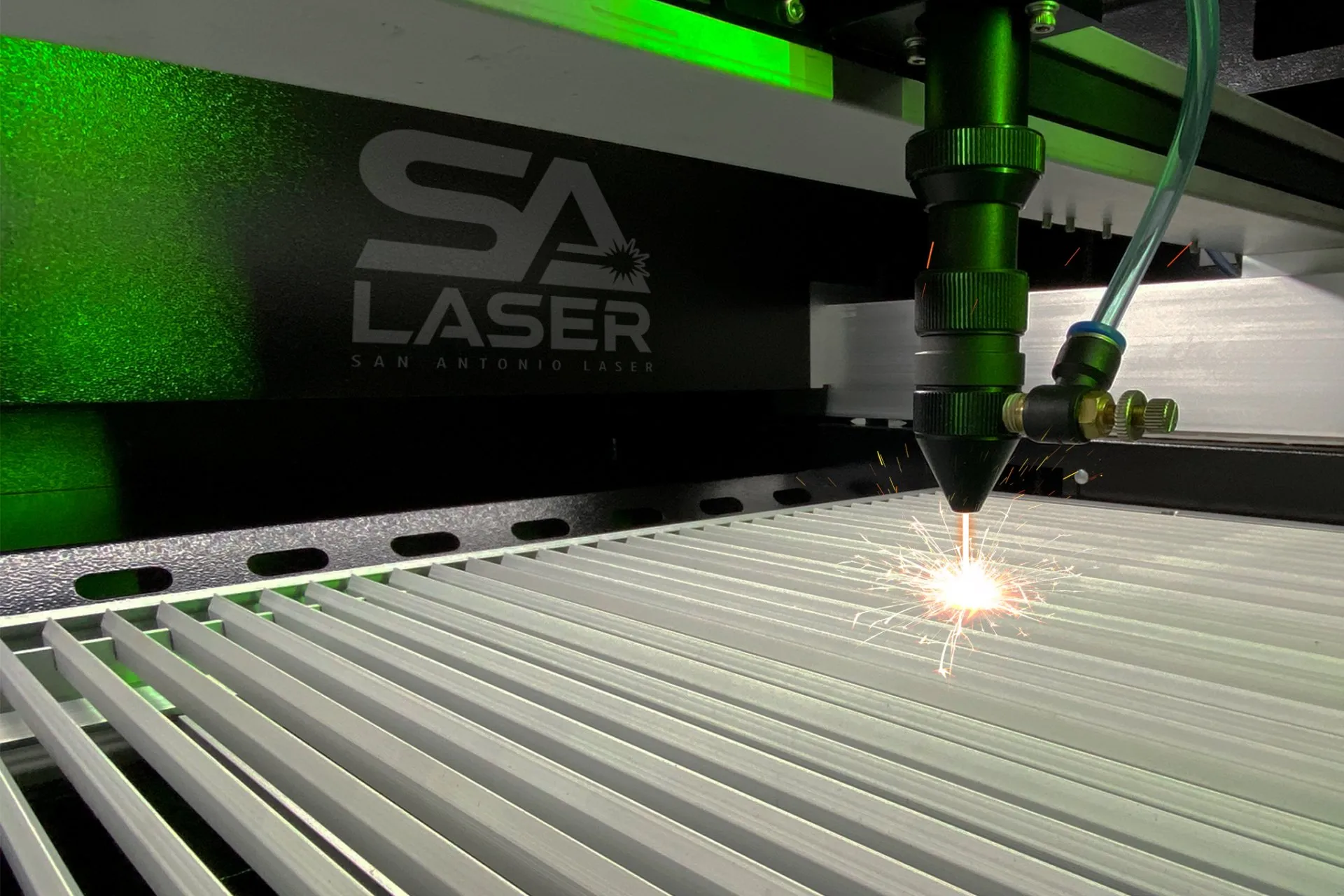4 Things You Can Do With a CO2 Laser Cutting Machine